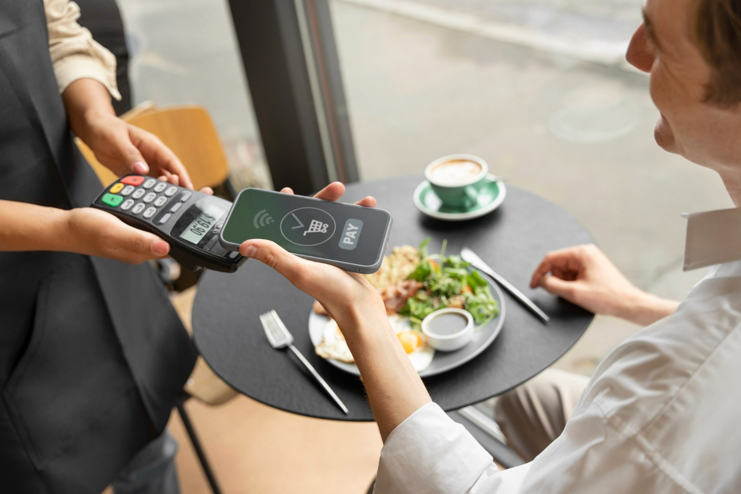 15+ Ways to Increase Restaurant Sales in 2026