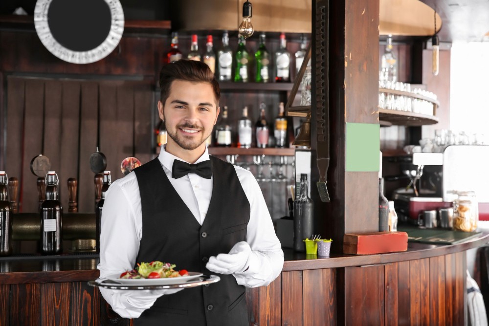 Overcoming Front-of-House Bottlenecks with Tech [Guide]