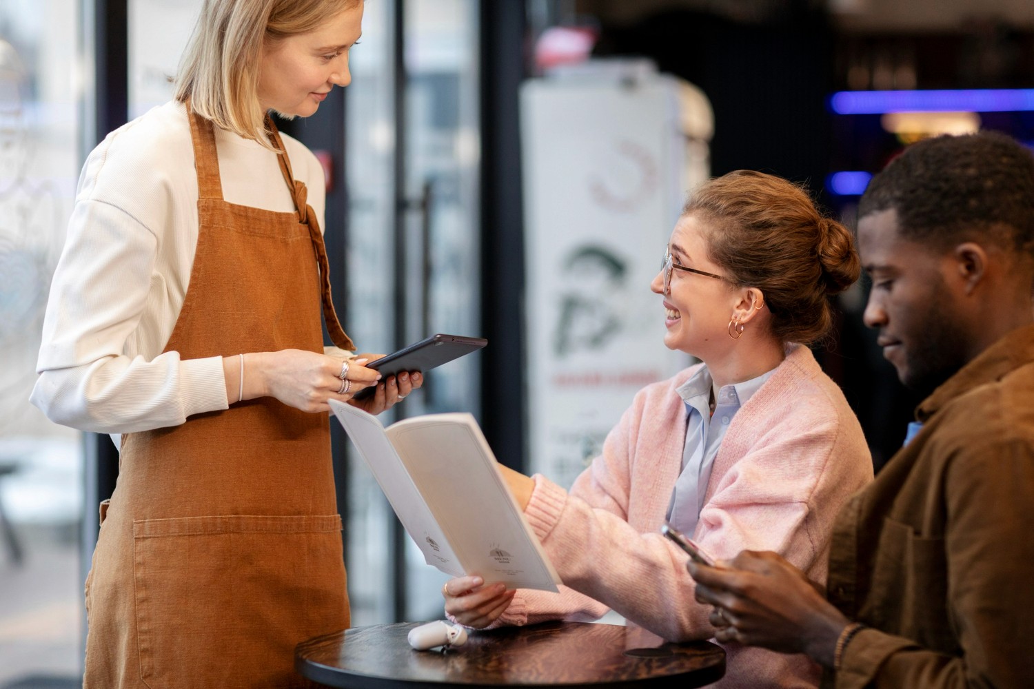 How to Increase Average Spend Per Customer in Your Restaurant